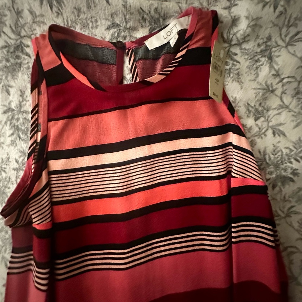 Ann Taylor Loft, red stripe dress. Never worn, size: XS Petite - Picture 4 of 4
